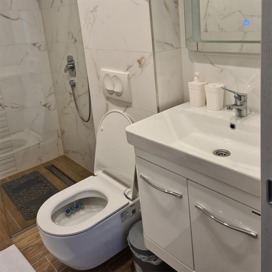 Kondor Apartmani Vrnjačka Banja Zewnętrze zdjęcie